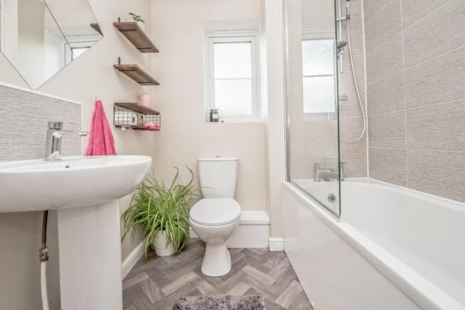 2 bed Semi-Detached for sale Image 11