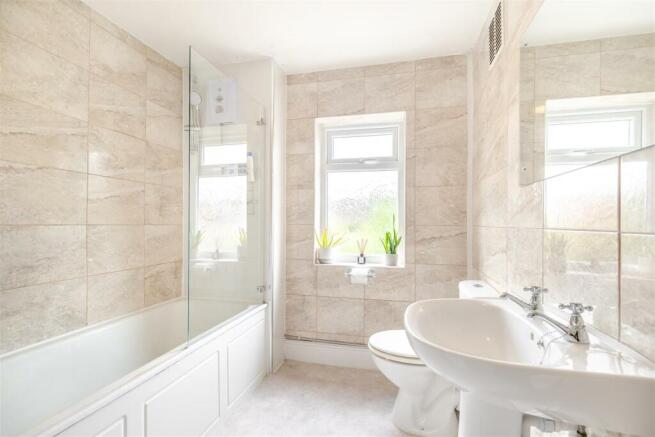8569278-interior16.jpg