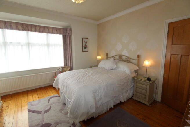 J Bed 1(2).JPG