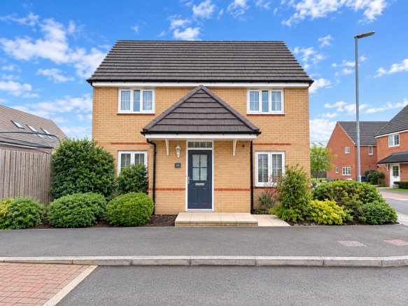 3-bed detached on Mossley Place, Penistone, Sheffield, S36 6FH, £295,000