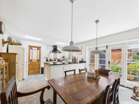 Open Plan Dining Kitchen