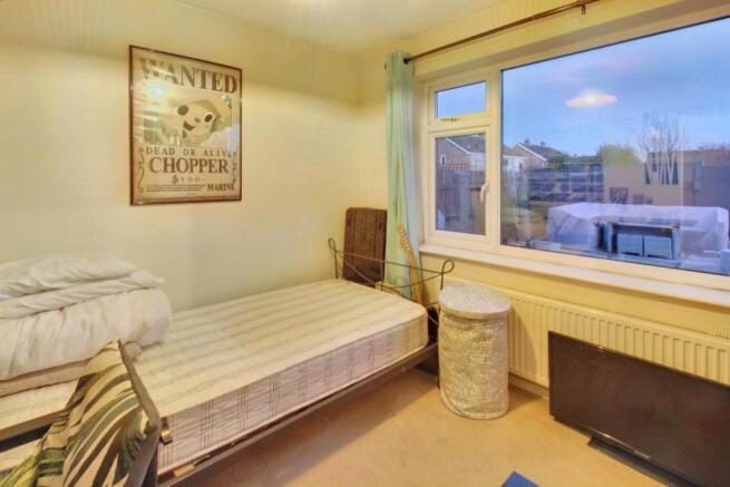 Dining Room/Bed 4