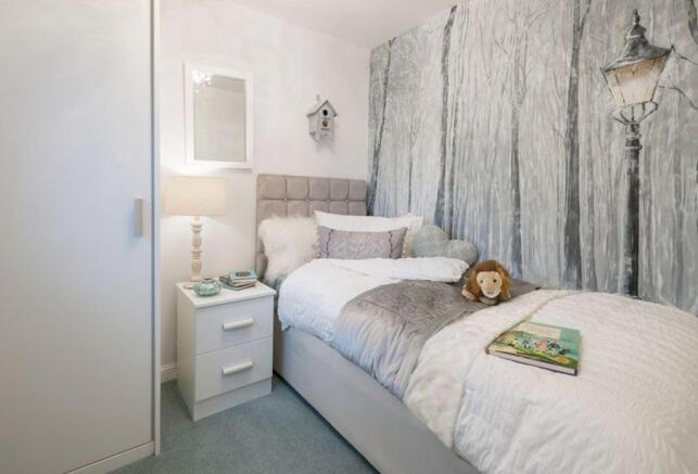 Four bedroom homes in Arnold