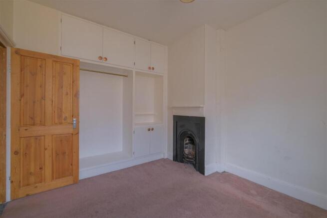 3 bed Terraced for sale Image 9