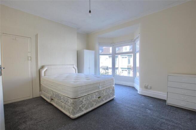 3 bed Terraced for sale Image 5
