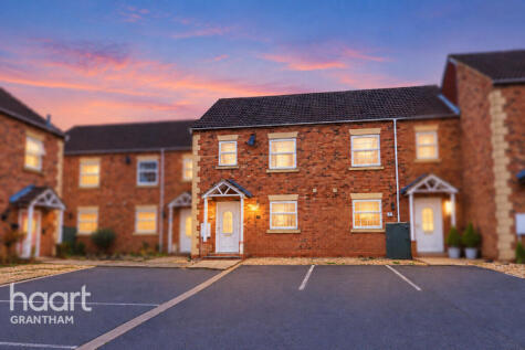 Blue Horse Court, Grantham