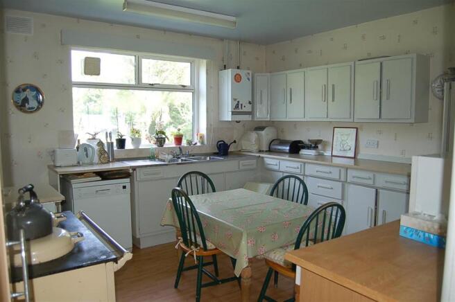 Kitchen Diner (2)