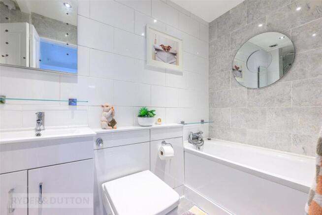 3 bed Semi-Detached for sale Image 11