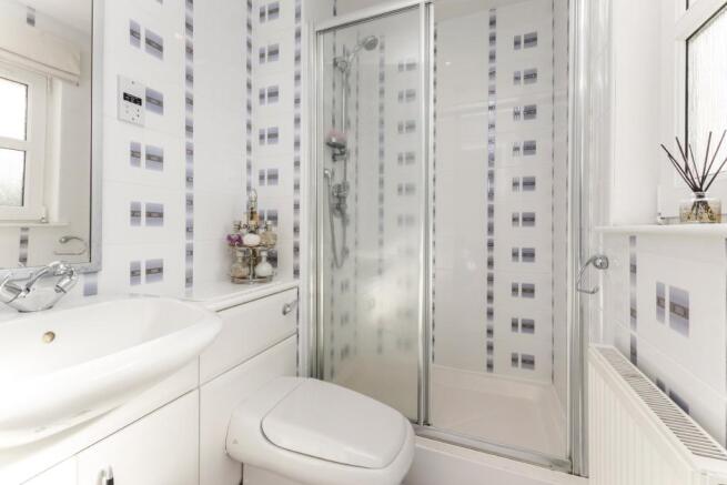 Shower room 2