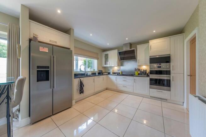22 Furber Close-011.JPG