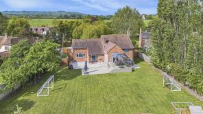 Willow Rise, Wotton End, Aylesbury HP18 9NT