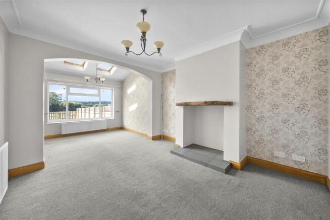 3 bed Semi-Detached for sale Image 11