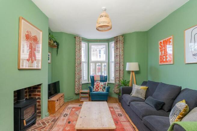 0C6RGK - Living Room E.jpg