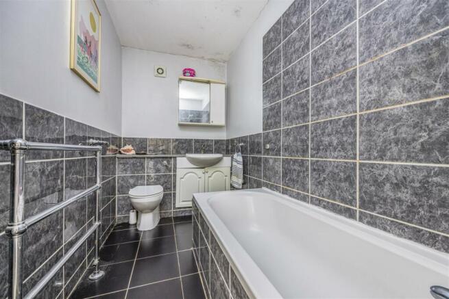 79 Avon Road, Bournemouth-PorticoMarketing-Lovett-