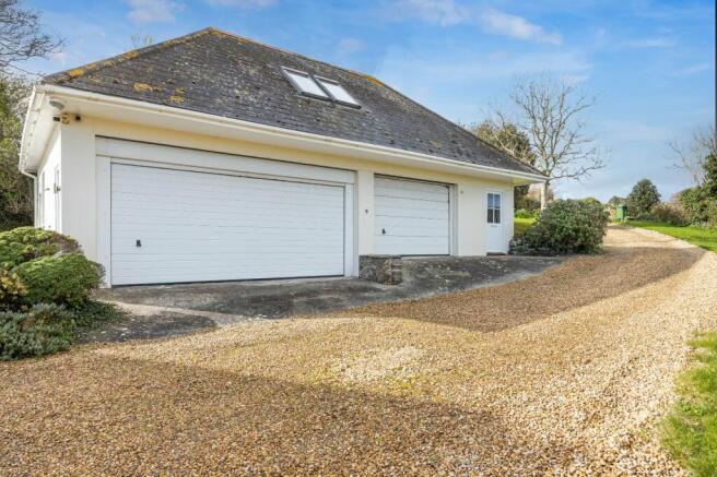 Triple Garage