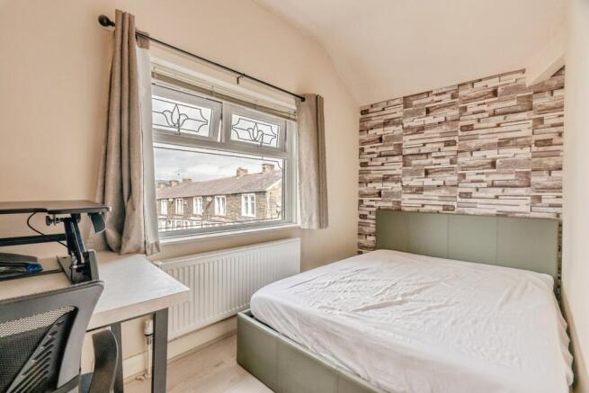 3 bed Semi-Detached for sale Image 7