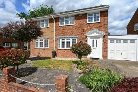 Lucan Drive, Laleham, Surrey, TW18