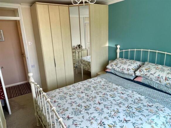 Bedroom 1 Aspect 2