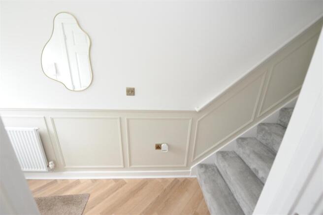2 bed Semi-Detached for sale Image 11