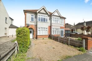 63, Heath Park Road, Romford RM2 5UL