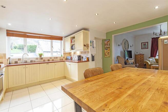 Kitchen-2.jpg