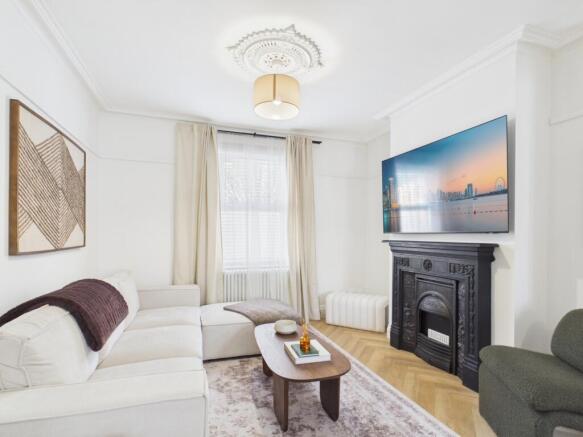 CAM01740G0-PR0531-STILL002