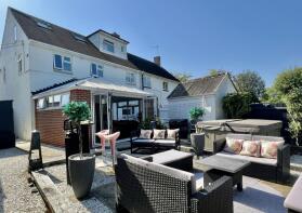 13, Hurst Road, Ringwood BH24 1AX
