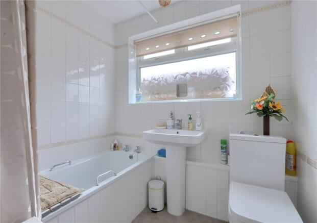 2 bed Bungalow for sale Image 12