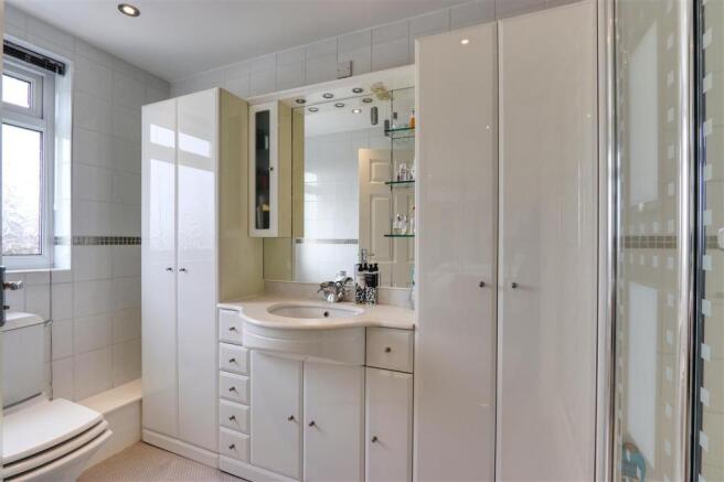 En Suite Shower Room
