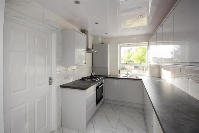 kitchen 1.JPG