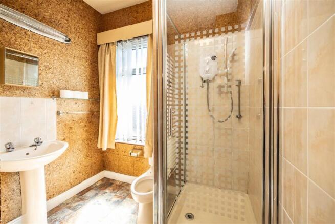 2 bed House for sale Image 10