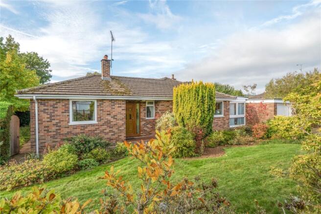 3-bed bungalow on 10, Huntington Green, Ashford Carbonel, Ludlow, Shropshire, £495,000