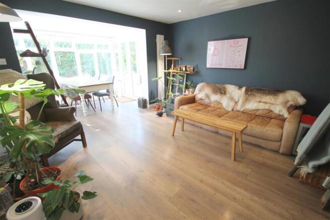 GA Lounge Dining Room.JPG