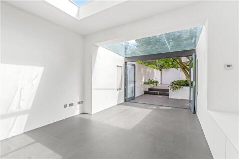 Kew Road, Richmond, Surrey, TW9