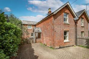 3, Pophole Cottages, Hill Brow Road, Liss GU33 7LQ
