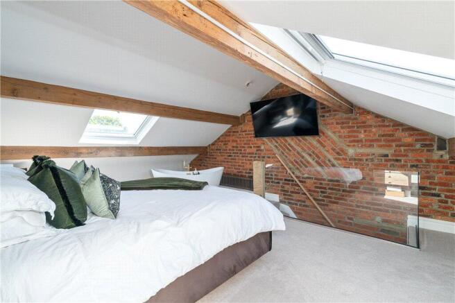 3 bed Semi-Detached for sale Image 11