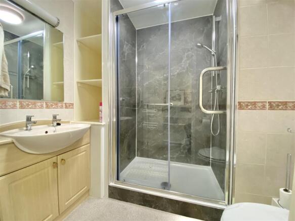 1 bed Apartment for sale Image 7