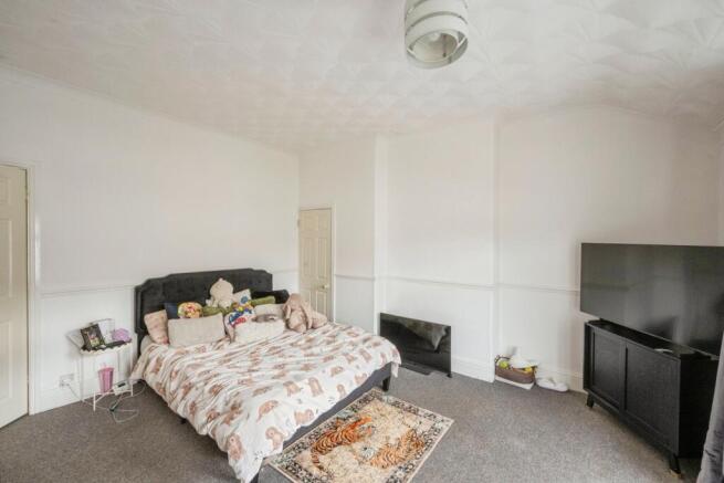 2 bed House for sale Image 8