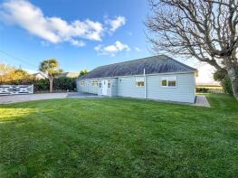 Marconis Reach, Angrouse Lane, Helston TR12 7JA