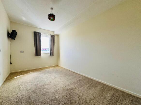 1 bed Apartment for sale Image 8