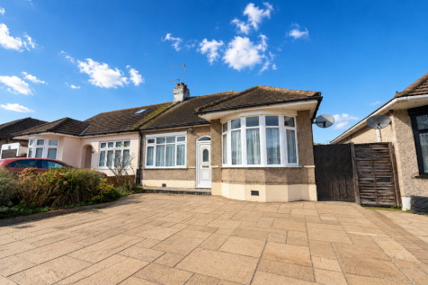 Heather Drive, Rise Park, Romford, RM1