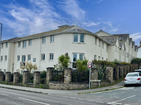 1 Bedroom Apartment for Sale