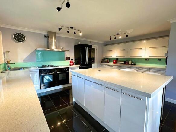 Dining Kitchen