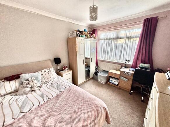 3 bed Bungalow for sale Image 10