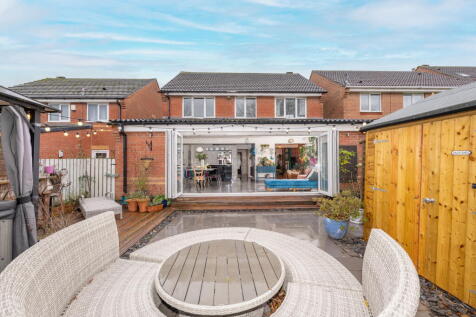 Dalby Croft, Penistone, Sheffield, S36 6ED