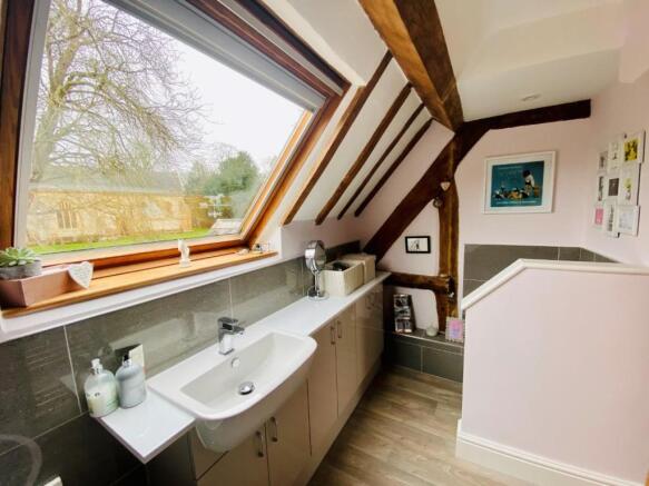 Ensuite.jpg