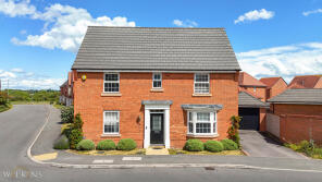 14, Austen Drive, Tamworth B78 3BQ