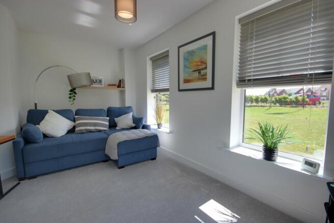 1 6 Silver Bed 2A