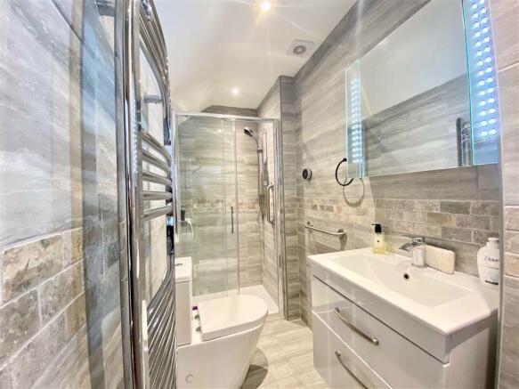 En-suite to Bedroom One