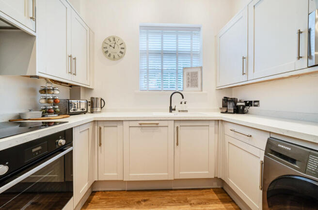 1430501-2-69c65db...